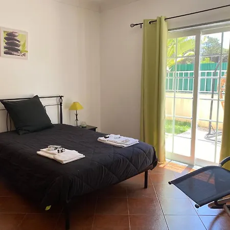 Hébergement de vacances Lagoa Albufeira House *